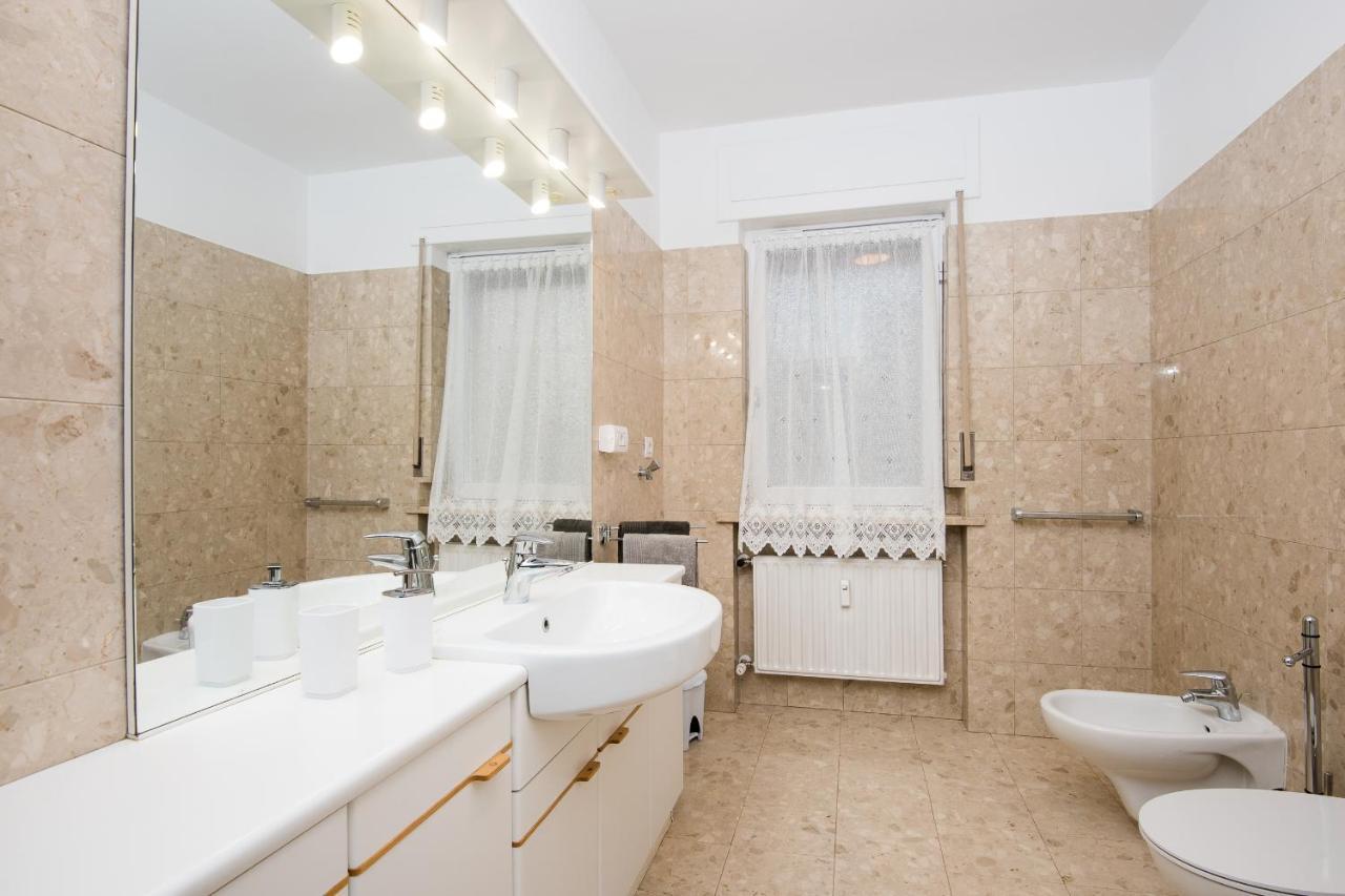 Casa Adriana Lägenhet Brixen Exteriör bild