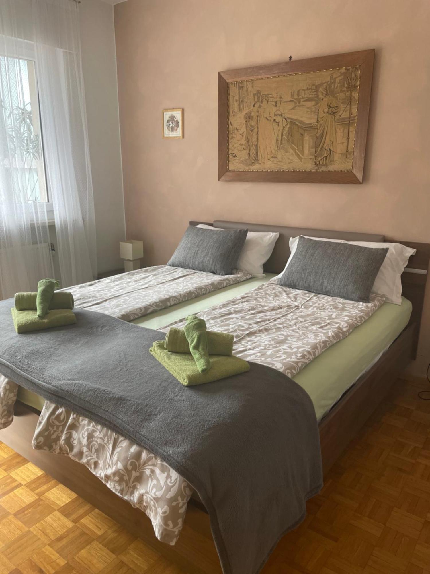 Casa Adriana Lägenhet Brixen Exteriör bild