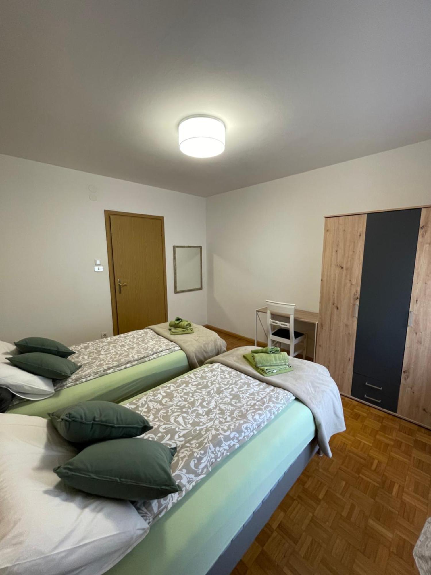 Casa Adriana Lägenhet Brixen Exteriör bild